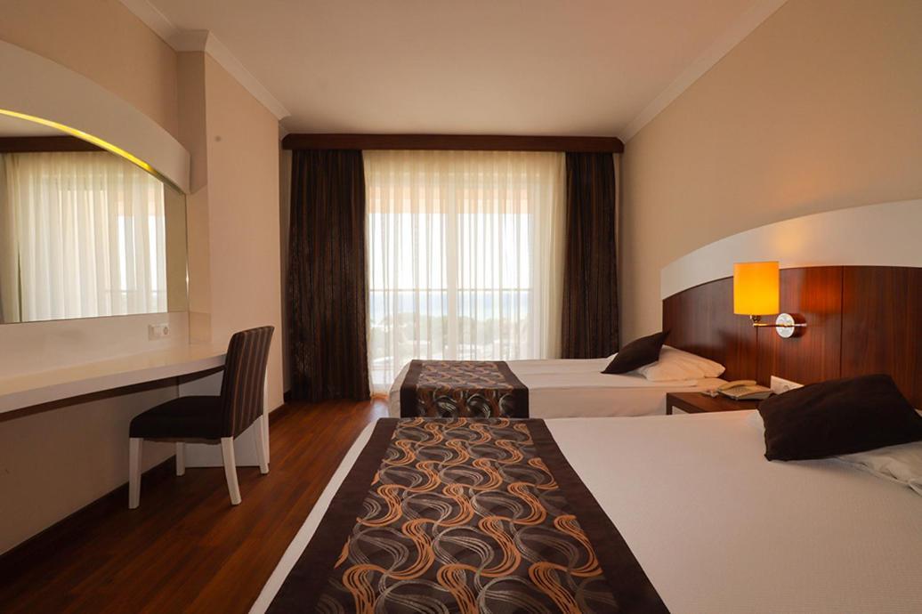 Throne Beach Resort & Spa مانافجات المظهر الخارجي الصورة